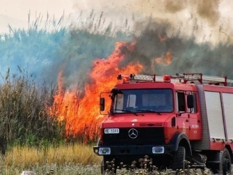 Πυροσβεστικό όχημα φωτιάς