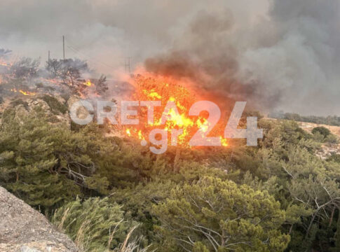 Πυρκαγιά στην Ιεράπετρα: Σε κατάσταση έκτακτης ανάγκης Μακρύς Γιαλός και Άγιος Ιωάννης