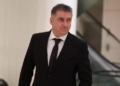 Στο χειρουργείο ο Θοδωρής Ζαγοράκης: Οι φωτογραφίες από το νοσοκομείο