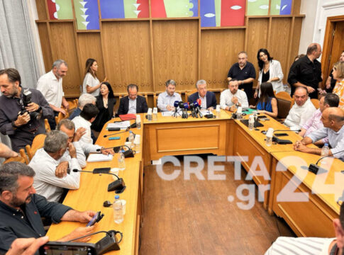 Στο Ηράκλειο για το μεταναστευτικό ο Νίκος Ανδρουλάκης