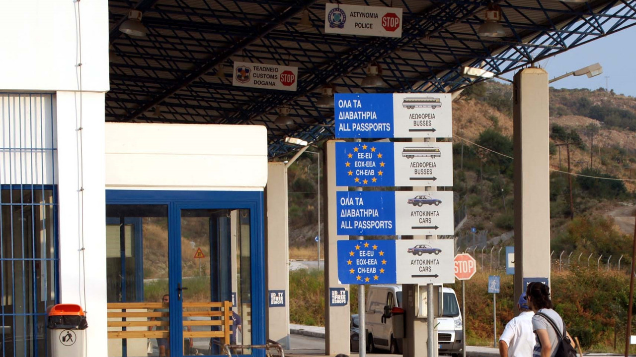 Συλλήψεις τελωνειακών στην Ήπειρο - Σε εξέλιξη αστυνομική επιχείρηση  
