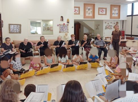 Συνάντηση δύο γενεών στην συγκινητική εκδήλωση του Κ.Η.Φ.Η. Παλιανής