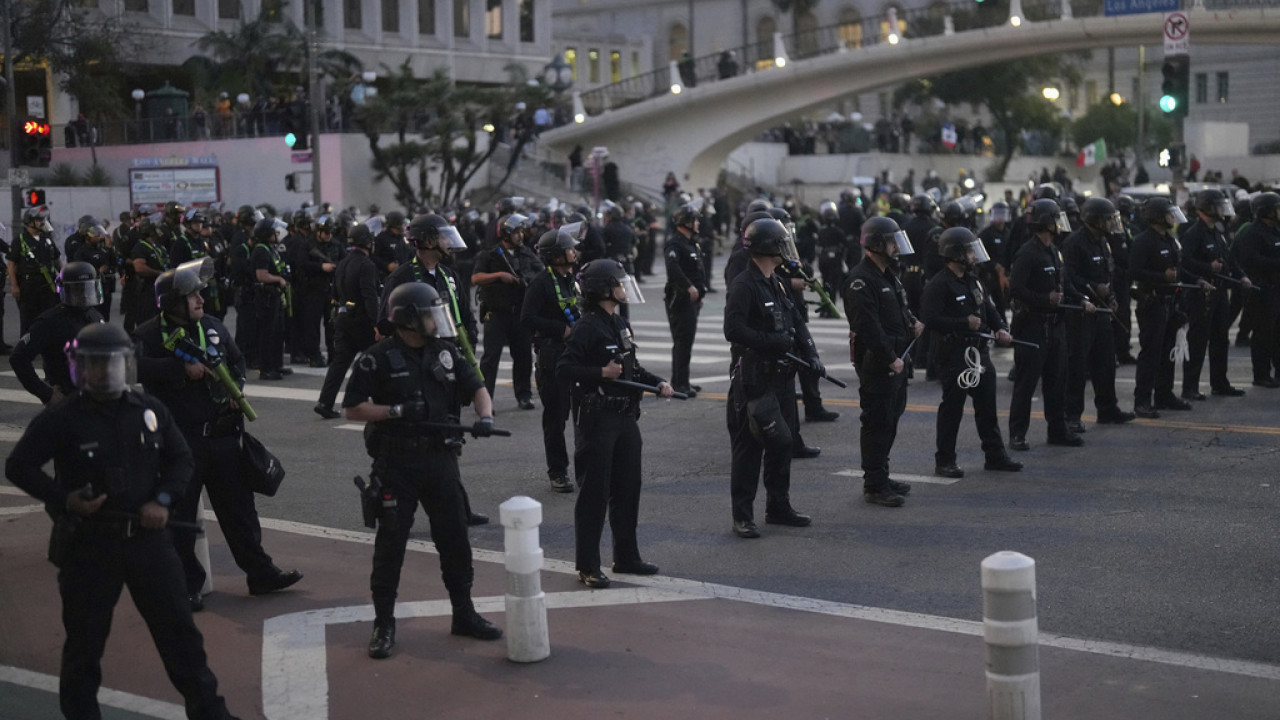 Τα μισά μέλη της Εθνοφρουράς που αναπτύχθηκαν στο Λος Άντζελες αποσύρονται