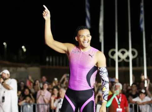 Ξανά πάνω από τα έξι μέτρα «πέταξε» ο Καραλής στο Fly Athens