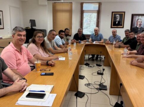 Υπογραφή σύμβασης προμήθειας και τοποθέτησης εξοπλισμού παιδικών χαρών & αστικού εξοπλισμού Δήμου Βιάννου