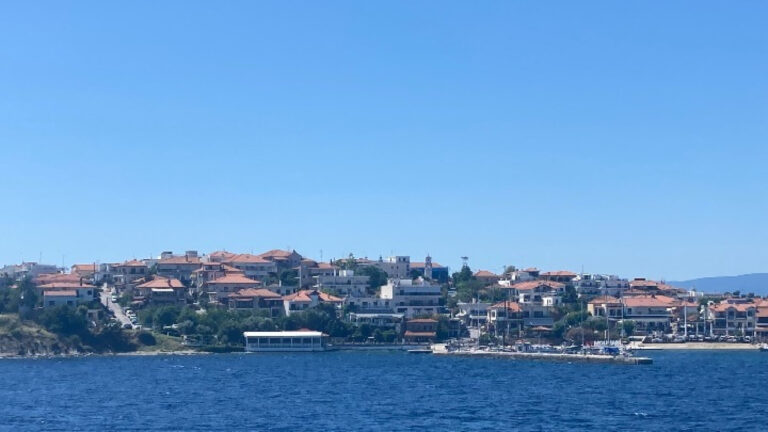 Aμμουλιανή: Απαγόρευση απόπλου για το «Θεοσκέπαστη»