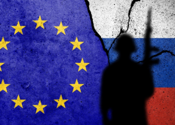 Bloomberg: Η ΕΕ εξετάζει δευτερογενείς κυρώσεις κατά της Ρωσίας