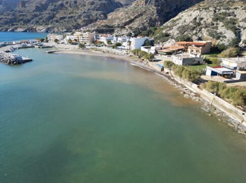 Δωρεάν WiFi στην παραλία του Τσούτσουρα