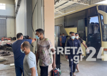 Δύο συλλήψεις για την «καραβιά» με τους δεκάδες μετανάστες στη Γαύδο