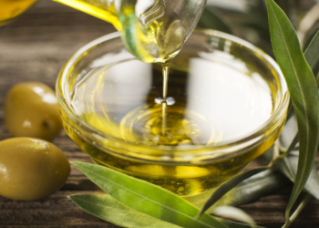 Ελαιόλαδο: DMB, το πολύτιμο συστατικό που εντόπισαν επιστήμονες