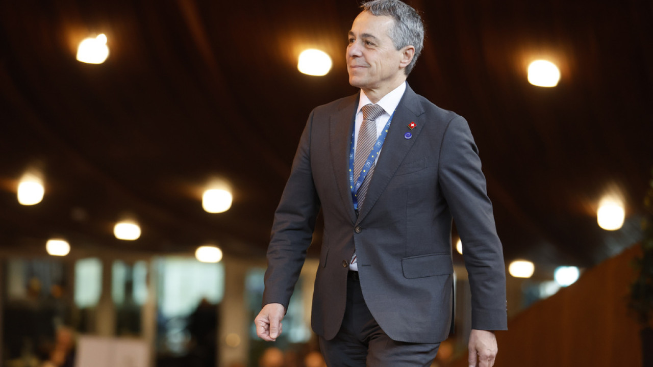 Eλβετός ΥΠΕΞ: Η Βέρνη θα προσφέρει «ασυλία» στον Πούτιν για μια ειρηνευτική διάσκεψη