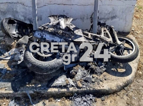 Hράκλειο: Πως έγινε το τροχαίο με το μηχανάκι που τυλίχτηκε στις φλόγες – Χειρουργήθηκε ο 30χρονος