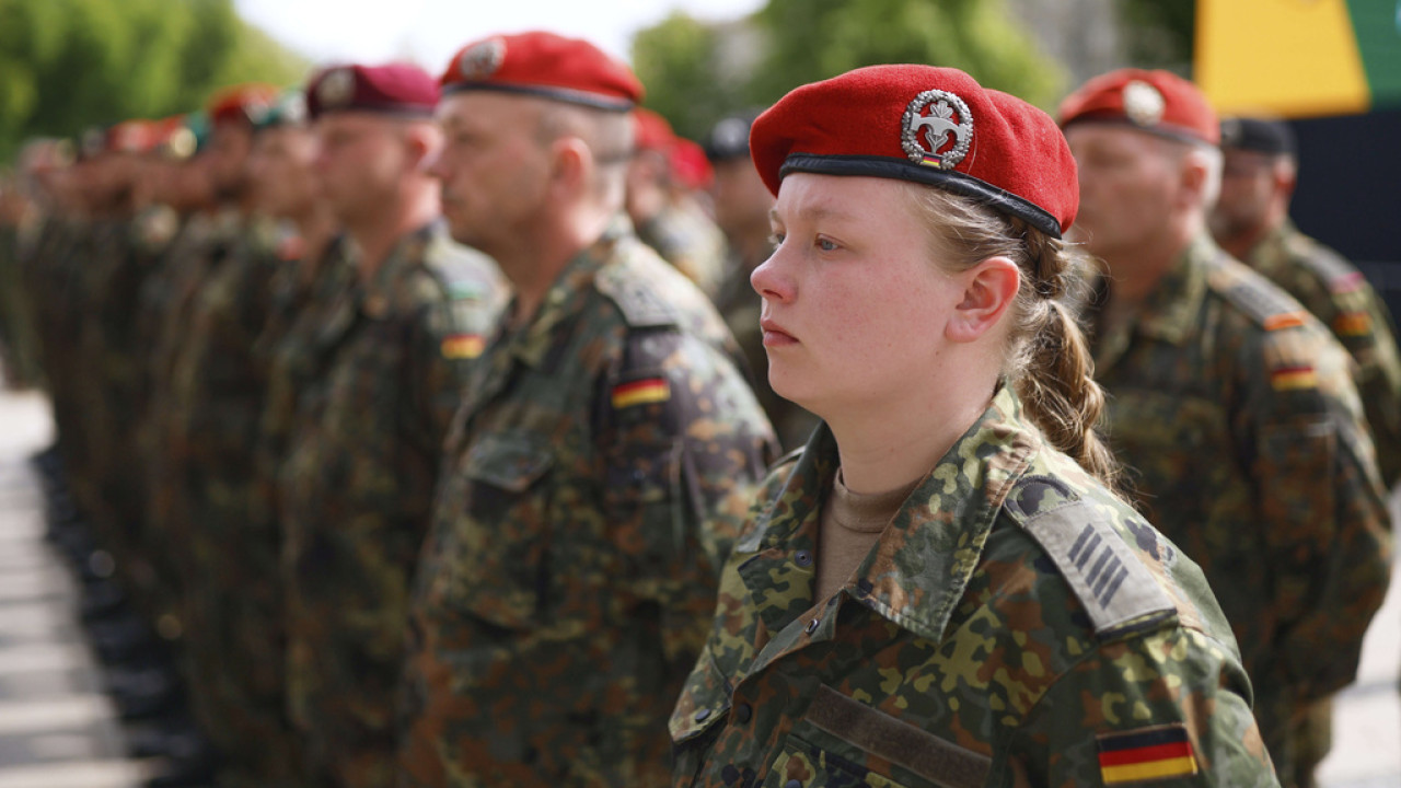 Η Γερμανία ενέκρινε νομοσχέδιο για την εθελοντική στρατιωτική θητεία