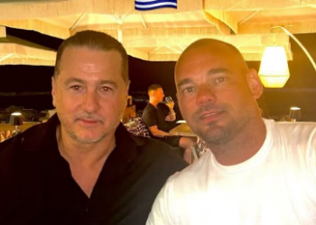 Η Κρήτη τους ένωσε: Ο Μαχλάς και ο εμβληματικός Ολλανδός χαφ στην Ελούντα