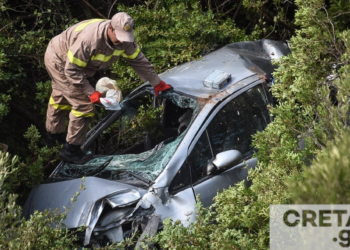 Ηράκλειο: Αυτοκίνητο έπεσε σε γκρεμό – Συναγερμός στις αρχές