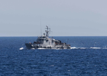 Κρατούμενος πήδηξε στη θάλασσα από κατάστρωμα πλοίου μεταξύ Χίου και Λέσβου