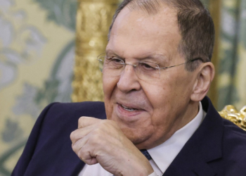 Λαβρόφ: Είμαστε υπέρ μιας εγγύησης ασφαλείας για την αξιοπιστία της Ουκρανίας