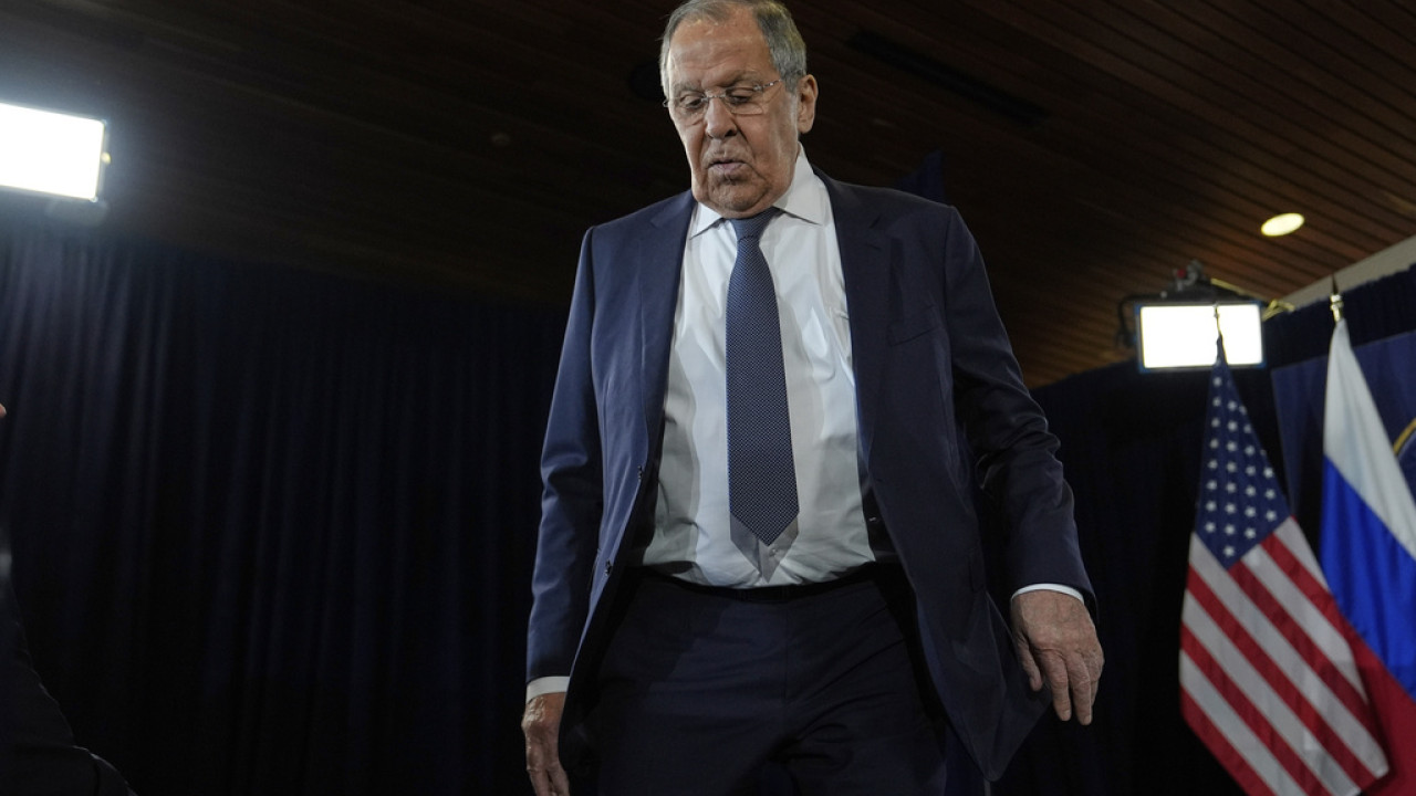 Λαβρόφ: «Οι εδαφικές αλλαγές αποτελούν πολύ συχνά αναπόσπαστο στοιχείο μιας συμφωνίας»