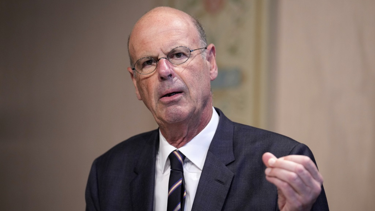 Λομπάρντ: Ελλοχεύει ο κίνδυνος του ΔΝΤ αν δεν περάσει ο προϋπολογισμός