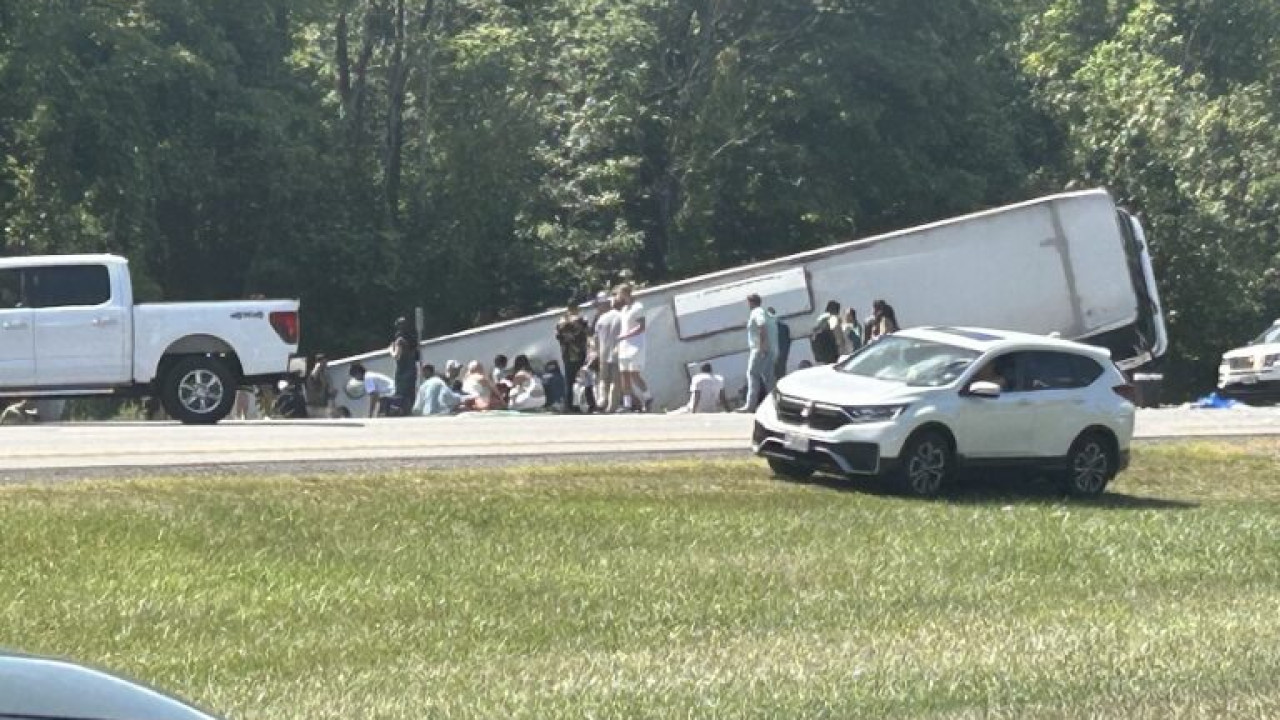 Νέα Υόρκη: Αποκλείστηκε βλάβη ή μέθη του οδηγού ως αιτία της ανατροπής του λεωφορείου