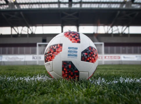 Παγκόσμιο μωσαϊκό στη Super League: Οι 432 παίκτες από 64 χώρες στις ομάδες του πρωταθλήματος