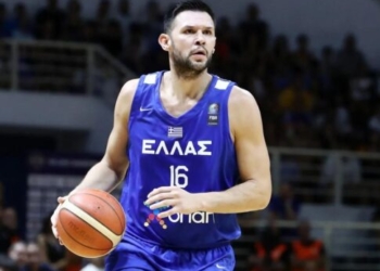 Παπανικολάου: «Δεν υπάρχουν ταβάνια, το ταβάνι το ορίζουμε εμείς με την προσπάθεια μέσα στο παρκέ»