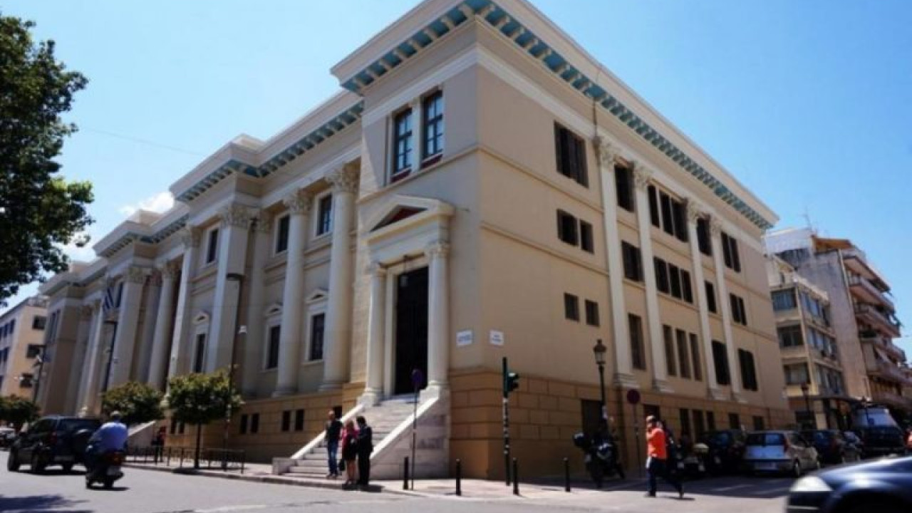 Πάτρα: Σε εξέλιξη η διαδικασία για την απολογία του 25χρονου στο Δικαστικό Μέγαρο