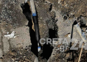 Πλημμύρισε δρόμος στις Πατέλες από σπασμένο αγωγό