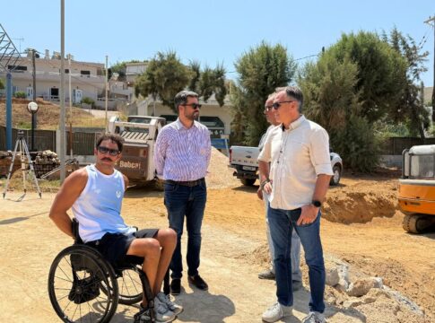 Σημανδηράκης – Τσαπατάκης στη νέα πισίνα του Κλαδισού (εικόνες)