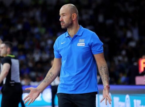 Σπανούλης: “Βγάζω το καπέλο στον Θανάση Αντετοκούνμπο, κέρδισε τη θέση του στην Εθνική με εκπληκτική προετοιμασία”