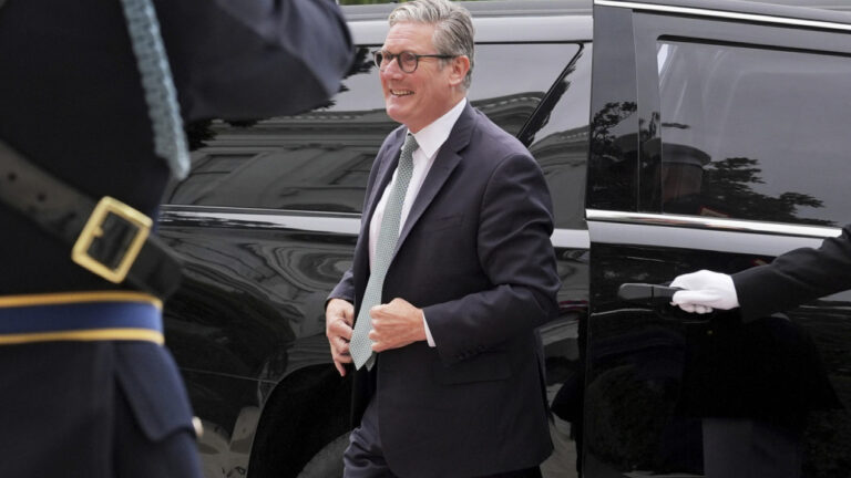 Στάρμερ: Δύο ουσιαστικά αποτελέσματα στις συνομιλίες στον Λευκό Οίκο