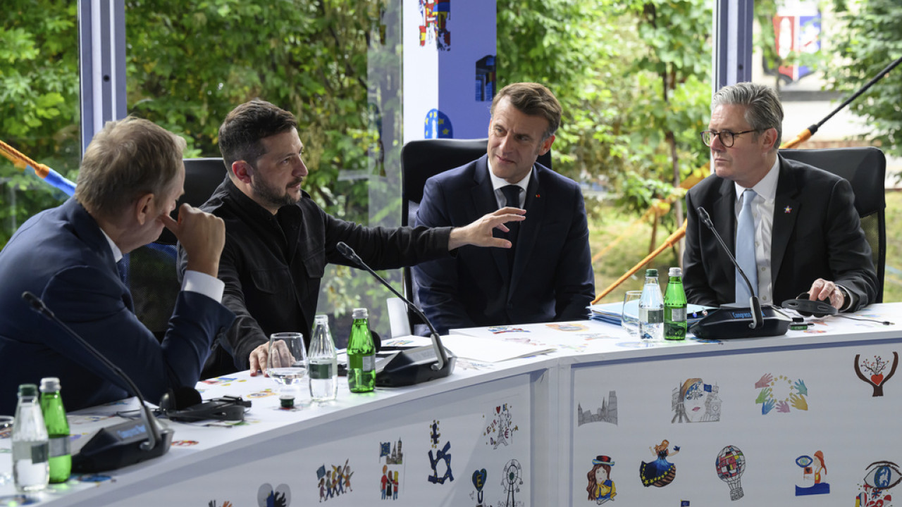 «Συμμαχία των Προθύμων»: Η Ρωσία δεν μπορεί να θέσει βέτο στην ένταξη της Ουκρανίας σε ΕΕ και ΝΑΤΟ