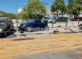 Θεσσαλονίκη: Ανεξέλεγκτη πορεία ΙΧ με υλικές ζημιές σε σταθμευμένα αυτοκίνητα