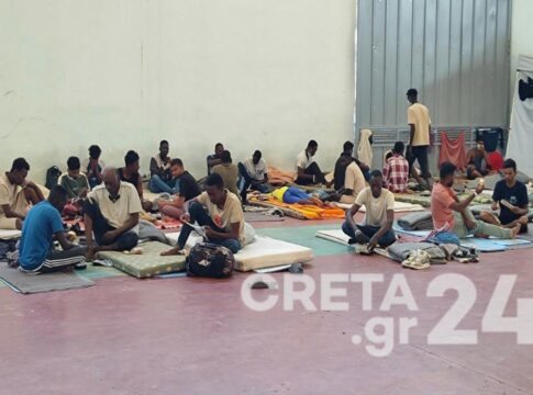 Τι απάντησε η Σέβη Βολουδάκη στην Ελένη Βατσινά για τις τρεις δομές φιλοξενίας μεταναστών στην Κρήτη