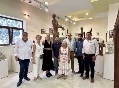 Τίμησαν τον γλύπτη Γιάννη Κλινάκη