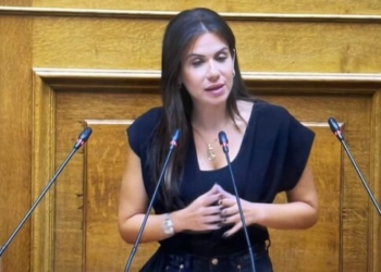 Βατσινά για το όριο ακατάσχετου ποσού μισθού και συντάξεων: «Αναγκαία η αναπροσαρμογή»