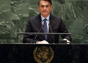 Βραζιλία: Δικαστής διατάσσει να παρακολουθείται μόνιμα ο ακροδεξιός πρώην πρόεδρος Μπολσονάρου, λόγω «κινδύνου φυγής»