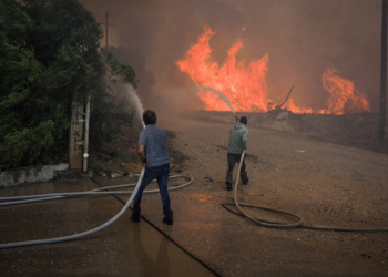 World Weather Attribution: Η κλιματική αλλαγή αύξησε κατά δέκα φορές την πιθανότητα πυρκαγιών σε Ελλάδα, Τουρκία και Κύπρο