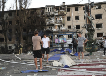 Υπέρ της εκεχειρίας η πλειοψηφία των Ουκρανών, αλλά μόνο με εγγυήσεις ασφαλείας