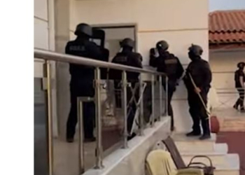 Αστυνομική επιχείρηση σε οικισμό στο Ζεφύρι