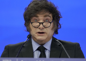 Μπουένος Άιρες: Κατάρρευση στις αγορές της Αργεντινής μετά την ήττα του Χαβιέρ Μιλέι