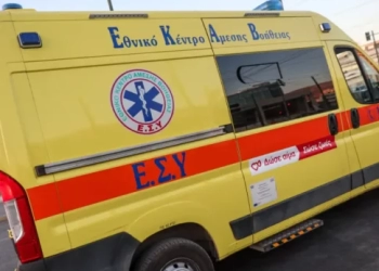 Χανιά: Τροχαίο ατύχημα στην πλατεία των Δικαστηρίων – Στο νοσοκομείο ένας οδηγός μηχανής