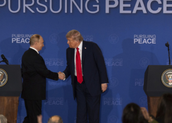 CNN: Η Ρωσία παραδέχεται πια ότι οι διαπραγμεύσεις για την ειρήνη έχουν παγώσει