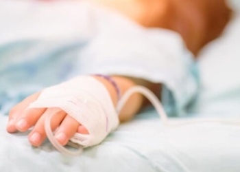 Διασωληνωμένο στο ΠΑΓΝΗ 5χρονο παιδί που παρασύρθηκε από αυτοκίνητο