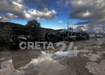 Διεκόπη η δίκη για τον εμπρησμό στα απορριμματοφόρα του Δήμου Μαλεβιζίου