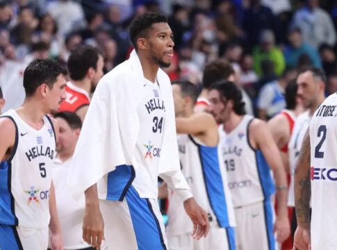 Ελλάδα – Τουρκία: O εγκλωβισμένος Γιάννης Αντετοκούνμπο, τα 22 λάθη και ο άριστα διαβασμένος Εργκίν Αταμάν