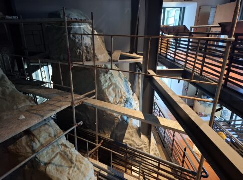 Ένα βουνό “μετακομίζει” στην παραλιακή του Ηρακλείου