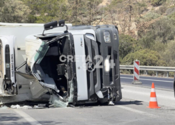 Ένας 25χρονος το θύμα του θανατηφόρου τροχαίου στον ΒΟΑΚ – Πως ντελαπάρισε το φορτηγό (φωτογραφίες)