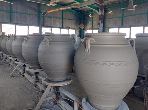 Εντοπίστηκαν τα πιθάρια που είχαν κλαπεί στο Θραψανό