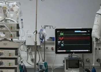 «Έσβησε» στη ΜΕΘ ο άνδρας που είχε πέσει στο γκρεμό με το αυτοκίνητό του